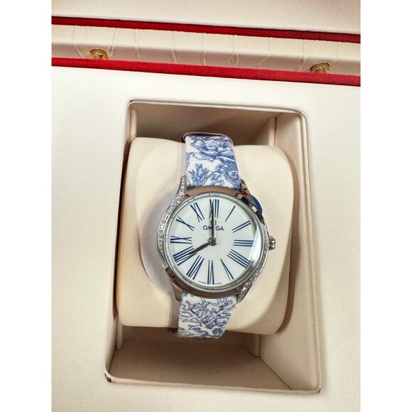 Omega DE VILLE MINI TRÉSOR Women's Diamond Watch 26 MM, Steel on Toile De Jouy - Picture 6 of 16